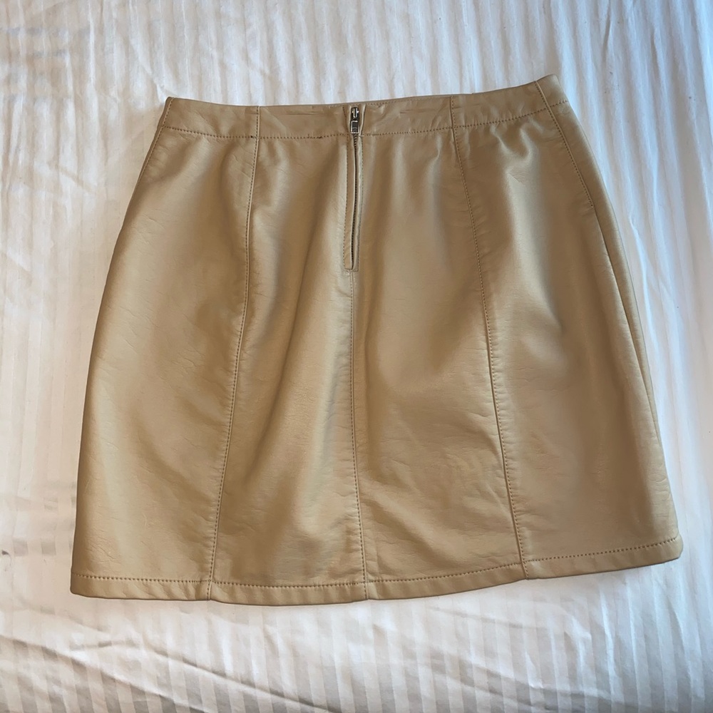 Forever 21 Tan Faux Leather Mini Skirt - Picture 4 of 8